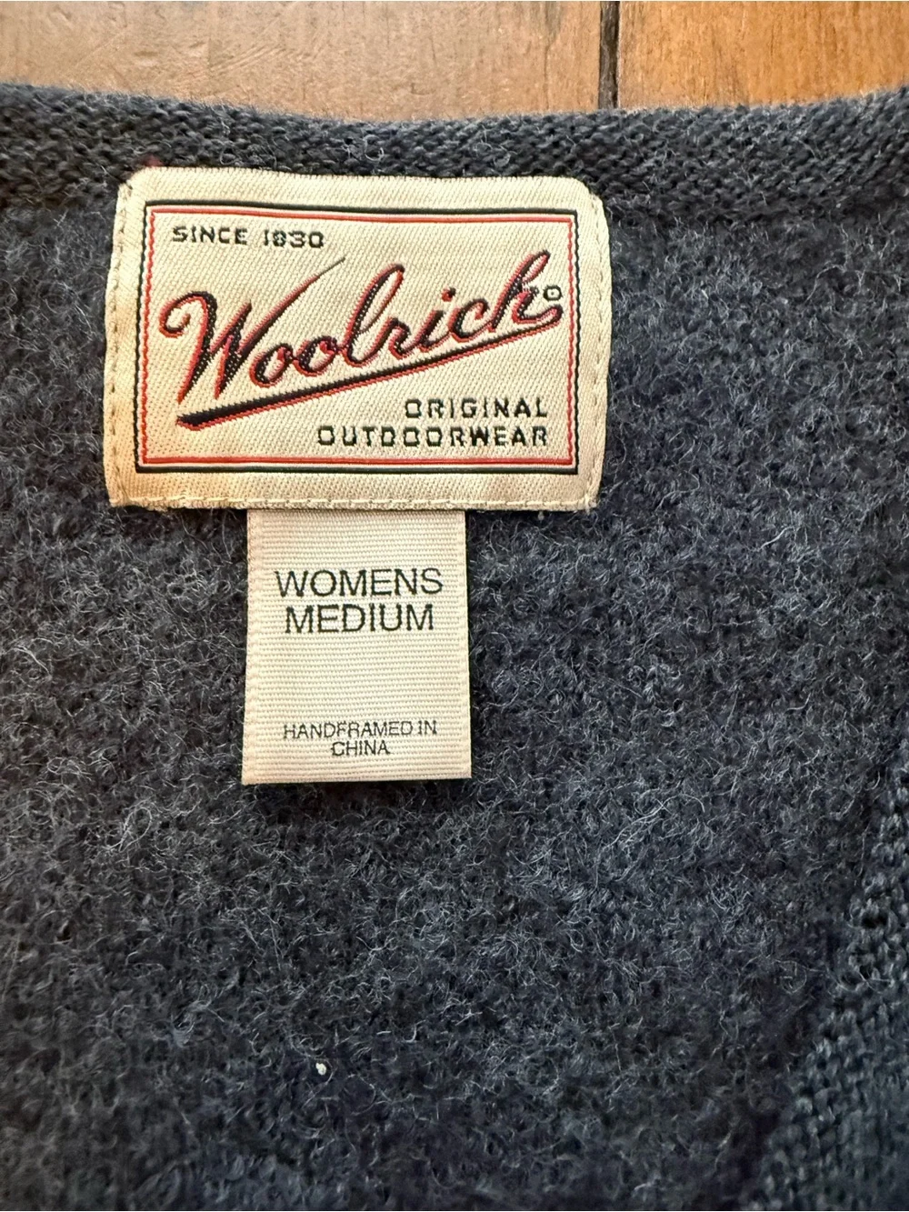 Woolrich Women's Medium Dark Gray Knit Sweater with Cream Label